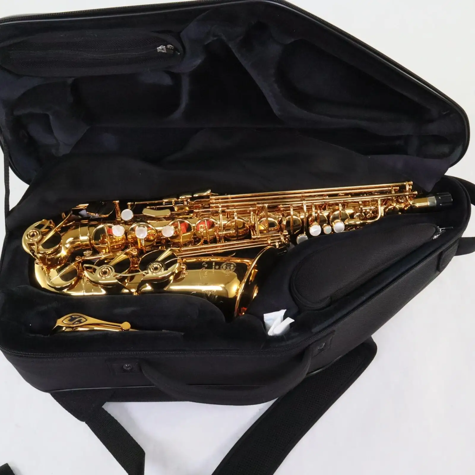 Nuevo saxofón alto Selmer- Paris- 92DL auténtico 100% lacado con piezas y accesorios completos