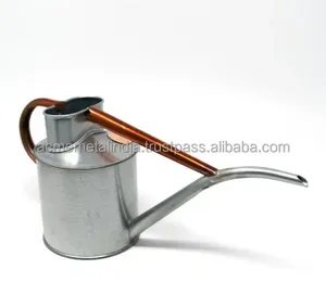 Arrosoir moderne de luxe en métal galvanisé avec finition en acier inoxydable idéal pour l'entretien des plantes de jardinage de fleurs pour balcon intérieur - Product Image 2