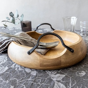 Plateau décoratif rond en bois d'acacia de bonne qualité, avec poignées en métal, vente en gros - Product Image 6