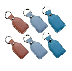 Porte-clés en cuir Porte-clés en cuir personnalisé en forme de cœur Porte-clés en cuir de luxe avec chaîne sur mesure - Product Image 5