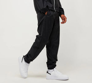 Factory Wholesale Custom Outdoor Waterproof <b>Windbreaker</b> New Design Custom Logo <b>Black</b> Men <b>Windbreaker</b> Tracksuit Set - Product Image 6