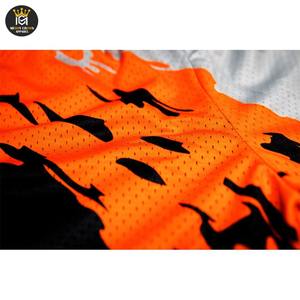 กางเกงขาสั้นออกกำลังกายพิมพ์ซับลิเมชันสำหรับผู้ชายกางเกงขาสั้นสองข้างมีกระเป๋าพิมพ์ลาย - Product Image 5