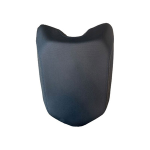 Sella Passeggero Originale Yamaha B5C2470H0100 per Moto, Realizzata per Tracer 900 2018-2020, Materiale Durevole in Plastica e Pelle - Product Image 1