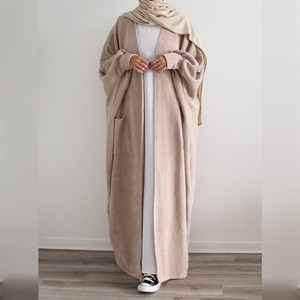 Abaya de prière en soie de qualité supérieure, élégante et luxueuse, personnalisée en gros, anti-rides, pour femmes adultes, best-seller à Dubaï, robes longues - Product Image 1