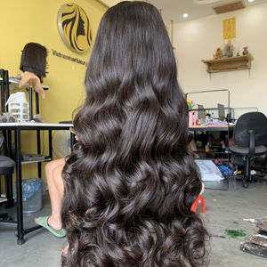 Perruques de fermeture frontale de vague naturelle de luxe 100% Extensions de cheveux humains du Vietnam dans toutes les couleurs Style de cheveux vietnamiens de haute qualité - Product Image 1
