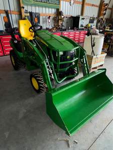 Tracteur John Deeree 120R Machines et équipements agricoles - Product Image 5