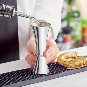 Jigger Profesional de Acero Inoxidable para Bar, Herramienta de Medición de Cócteles de Precisión con Marcas de 45 ml, Diseño Elegante y Vertido Preciso - Product Image 4