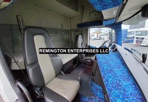 Camion tracteur Volvo FH 500 6x2 diesel à transmission automatique, conduite à gauche, Euro 6, suspension pneumatique, 2020, pour la logistique – Camions économiques - Product Image 4