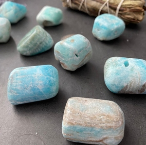 Cristaux de guérison Reiki en cristal d'aragonite bleue polie, Chakra de la gorge, exportation de cristal Exis - Product Image 4