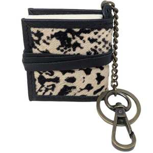 Stylish <b>Leather</b> <b>Notebook</b> With <b>Refillable</b> Pages And Keychain Diary With Customizing Packaging - Product Image 2