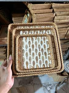 Bandeja Decorativa de Ratán Hecha a Mano de Alta Calidad con Asa, Bandeja Flotante para Piscina, Ecológica, Fabricada por 99 Gold Craft - Product Image 3