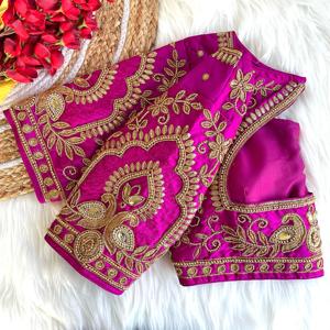 Vestido moderno de seda Banarasi pesado con hermoso hilo de pavo real y trabajo Aari en mangas y espalda Verano Trabajo hecho a mano pesado - Product Image 2