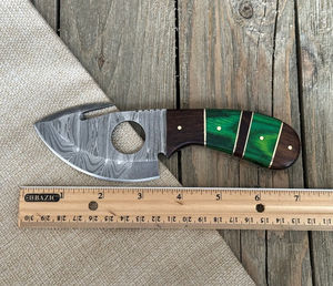 Cuchillo de Caza Personalizado Hecho a Mano de Acero Inoxidable para Camping, Hoja Fija, Mango de Madera para Exteriores, Borde Dentado OEM, Garantía de 3 Años - Product Image 3