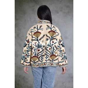 Chaqueta Kimono de Algodón Suzani Bordada a Mano India, Abrigo de Invierno con Estilo Bohemio Floral, Chaqueta Corta con Bordado a Mano - Product Image 6