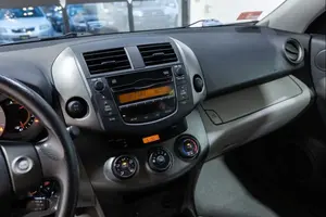 TOYOTA RAV4 2011 d'occasion, conduite à gauche/droite - Product Image 2