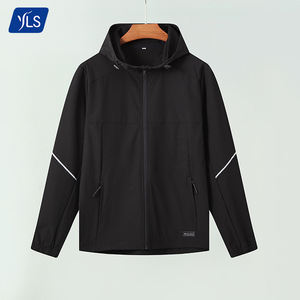 Personnaliser le style et la conception Streetwear Polyester Softshell imperméable Sports de plein air course coupe-vent veste de pluie pour hommes - Product Image 5