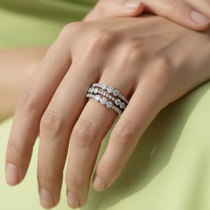 Anillo de Diamantes con Bisel de Oro de 14K y Detalle Milgrain – Anillo de Boda de Lujo de Inspiración Antigua - Product Image 5