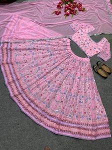 Material de Georgette de imitación de calidad de exportación con corte Kali Lehenga Choli con trabajo de bordado de secuencia de 5mm Dupatta de India - Product Image 5