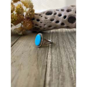 Bague statement en turquoise Kingman et argent sterling, fabrication artisanale Navajo, taille 8, pour un usage quotidien - Product Image 3