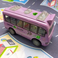 Mini bus de ville violet en jouet de meubles en ABS pour la décoration de maison de poupée créant un monde miniature