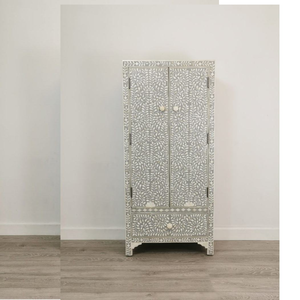 Table d'appoint moderne en os incrusté, style animalier, durable et faite à la main, pour la maison, la chambre d'hôtel ou le salon - Product Image 3