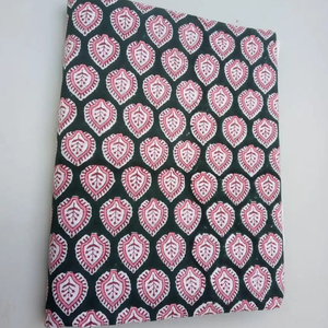 Tissu en coton imprimé bloc à la main beau tissu en coton imprimé floral indien fait à la main robe faisant du tissu - Product Image 1