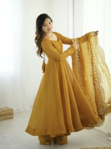 Vestido de Fiesta de Diseño Elegante con Dupatta, Bordado Intenso con Lentejuelas, Tallas Grandes, Vestidos de Noche - Product Image 3