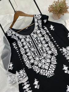 Traje de Verano para Niñas, Estilo Moderno y Elegante, con Bordado de Espejo en Seda Georgette Multicolor, Ideal para Fiestas - Product Image 6