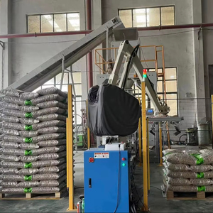 Compra Pellets de Madera de Roble Acacia Pino de 6mm de Calidad, Bolsa de Chips de Briquetas de Leña, Patrones de Palo de Aserrín, Precio Competitivo - Product Image 1