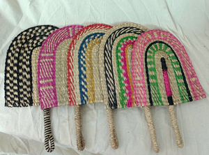 Ventilateur en jonc de mer fait à la main écologique parfait pour les cadeaux d'utilisation extérieure et la vie durable - Product Image 2