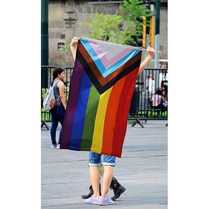 Paquete de 2 Banderas del Orgullo para Exteriores, Bandera LGBTQ de Doble Cara de 3x5, Bandera del Orgullo del Progreso, Banderas Lésbicas, Bandera Arcoíris Gay LGBT - Product Image 2