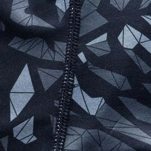 Ropa de Entrenamiento Antiolor para Hombre con Tela de Secado Rápido, Ecológica y Personalizable para Buceo y Deportes Acuáticos - Product Image 5