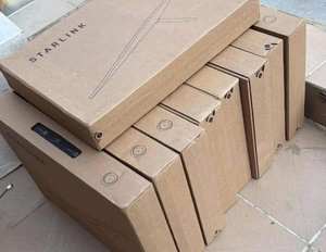 Kit de Internet Satelital Starlink de Alto Rendimiento con Fibra de Carbono, Aislamiento Plástico y Funda de PVC para Uso Marítimo, RV y Comercial al por Mayor - Product Image 2