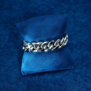 Bracelet en diamant Moissanite unisexe de 14mm avec boucle à fermoir facile Catégorie de produits Chaîne cubaine à maillons - Product Image 2