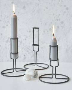 Bougeoir en fer traditionnel pour une décoration de style patrimonial avec une construction en métal solide et une forme élégante - Product Image 3