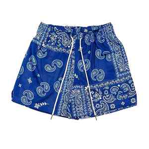 Pantalones cortos de hombre personalizados de primera calidad para deportes y ocio Tela transpirable con estilo urbano elegante Patrón sólido Estilo informal - Product Image 1