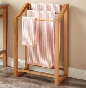 Porte-serviettes minimaliste à lattes pour bord de piscine (bois massif) - Product Image 6