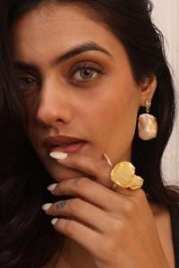 แหวนค็อกเทลปรับขนาดได้ ดีไซน์ดอกไม้ ทำจากโลหะผสม งานแฮนด์เมด ทันสมัย สำหรับผู้หญิง - Product Image 3