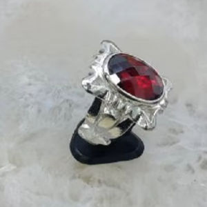 Bagues en argent 925 pour hommes avec design gravé à la main et pierres colorées - Product Image 1