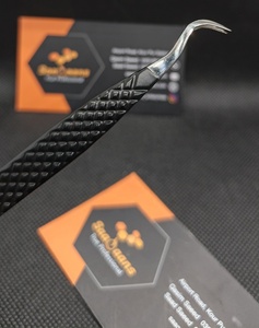 Pince à épiler pour extensions de cils en acier inoxydable noir, pointe pointue, prise en main nano lisse, durables, 45, 75, 90 degrés, avec logo personnalisé - Product Image 2