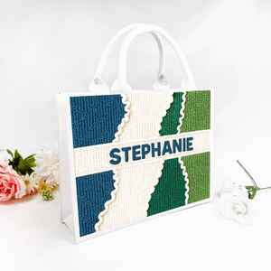 กระเป๋าถือแบบลำลองทำมือจากอินเดีย ประดับลูกปัดแก้วหลากสี รูปทรงบาแกตต์  ได้รับการรับรองจาก MS Handicraft  สามารถปรับแต่งรูปทรงได้ - Product Image 2