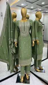 Tenue de fête de mariage gracieuse broderie de séquence de fausse georgette et travail manuel en pierre haut et bas avec bordure en dentelle Moti Dupatta - Product Image 4