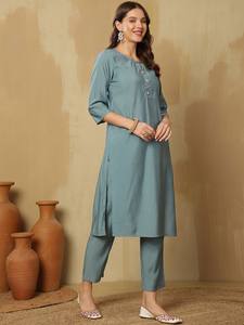 Mujeres étnicas Regular Pure Silk Kurta con pantalones y con Dupatta indio Pakistán traje Salwar kameez traje - Product Image 4