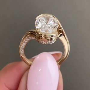 3.85Ctw Round Brilliant Cut Moissanite <b>Vintage</b> Women's Luxurious Engagement <b>Ring</b> in Solid 14K Yellow <b>Gold</b> - Product Image 2