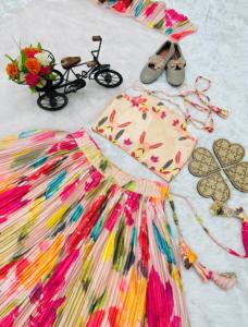 VISHNU K DESIGN Lhenga Choli Dupatta de Seda para Niñas con Estampado Suave Sin Mangas Para Todas las Estaciones En Stock - Product Image 2