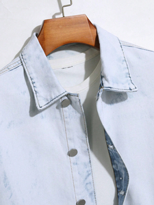 Veste de style décontracté 100% coton pour hommes, bleu, design élégant à pois, technique lavée, patch streetwear coupe ample pour printemps - Product Image 6