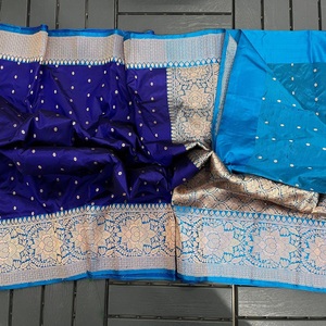 Saris de seda brocada pura hechos a medida ideales para reventa por diseñadores de ropa y tienda de moda Dark Blue Saree - Product Image 1