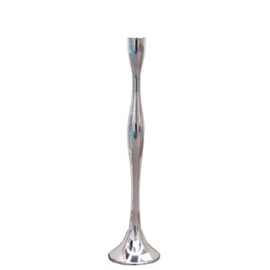 Bougeoir en métal simple fait à la main multi-design pour la décoration romantique de la maison pour le mariage, Noël et autres événements - Product Image 1