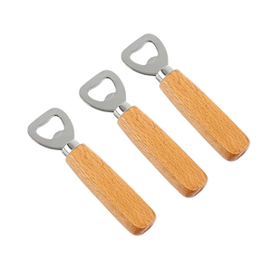 Abrebotellas de madera diseñado en fábrica personalizado con logotipo grabado con láser Abrebotellas de excelente calidad - Product Image 5