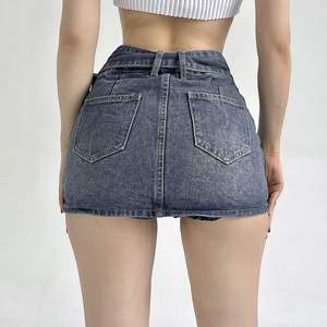 Haute qualité femmes Denim Mini jupe asymétrique décontracté taille haute rue Fray Cargo bouton Vintage Y2K Style droite Streamer - Product Image 3